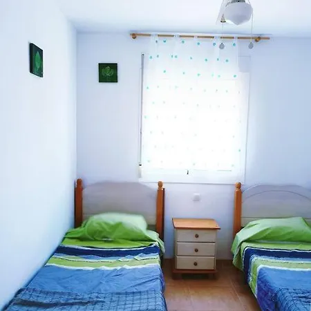 Casa Familiar A Pie De Piscina Holiday home