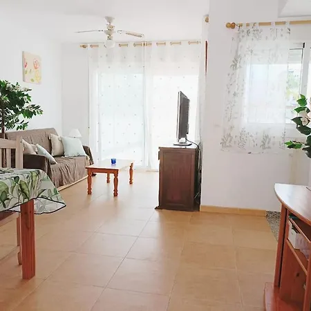 Casa Familiar A Pie De Piscina Holiday home *